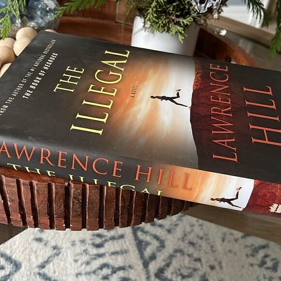 The Illegal - Lawrence Hill - Picture 4 of 5